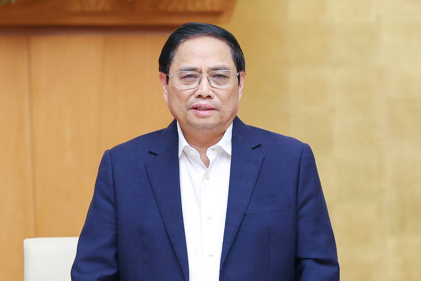 Thủ tướng lưu ý các bộ ngành, địa phương vận động nhân dân không đốt đồ mã, vàng mã tràn lan, gây tốn kém, lãng phí; bảo đảm an toàn, tiết kiệm bảo vệ môi trường._copy